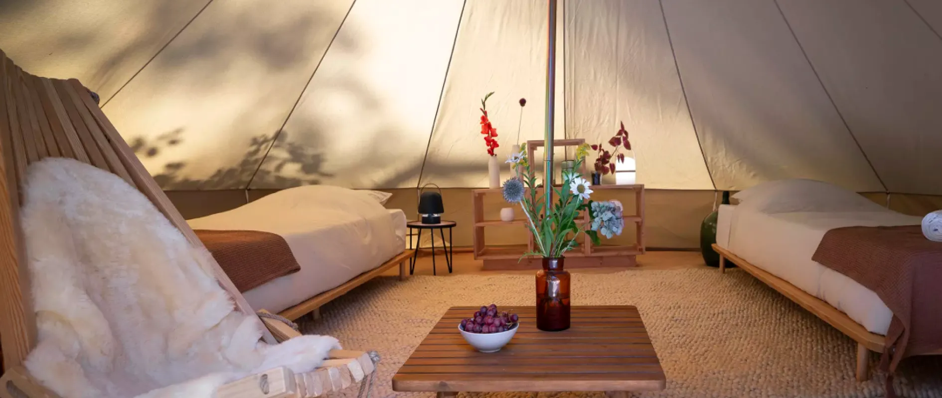 Outdoor glamping tents